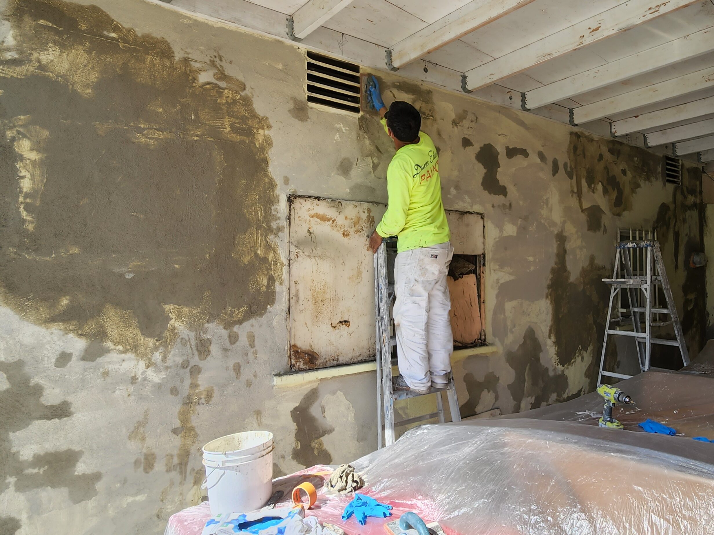 Stucco texturing a wall